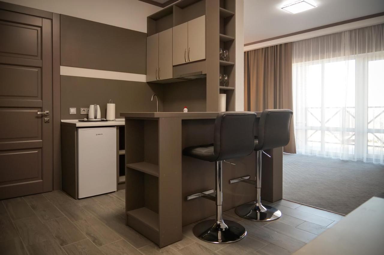 Delta Hotel Vylkove Extérieur photo